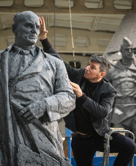 Создание памятника Герою России разведчику Алексею Ботяну в Москве