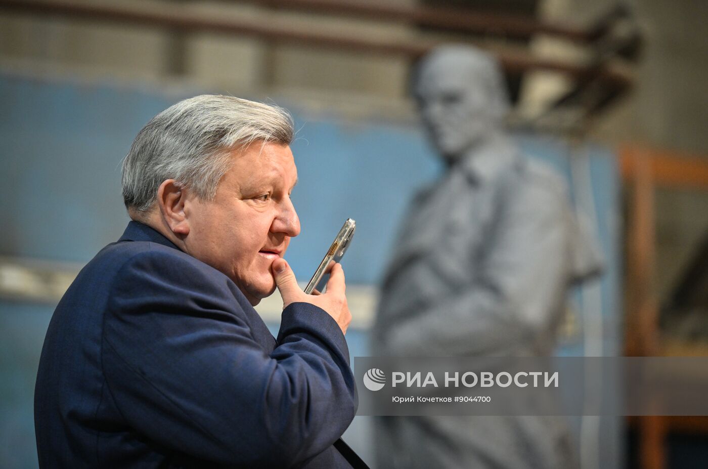 Создание памятника Герою России разведчику Алексею Ботяну в Москве