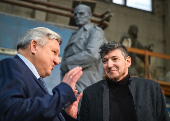 Создание памятника Герою России разведчику Алексею Ботяну в Москве