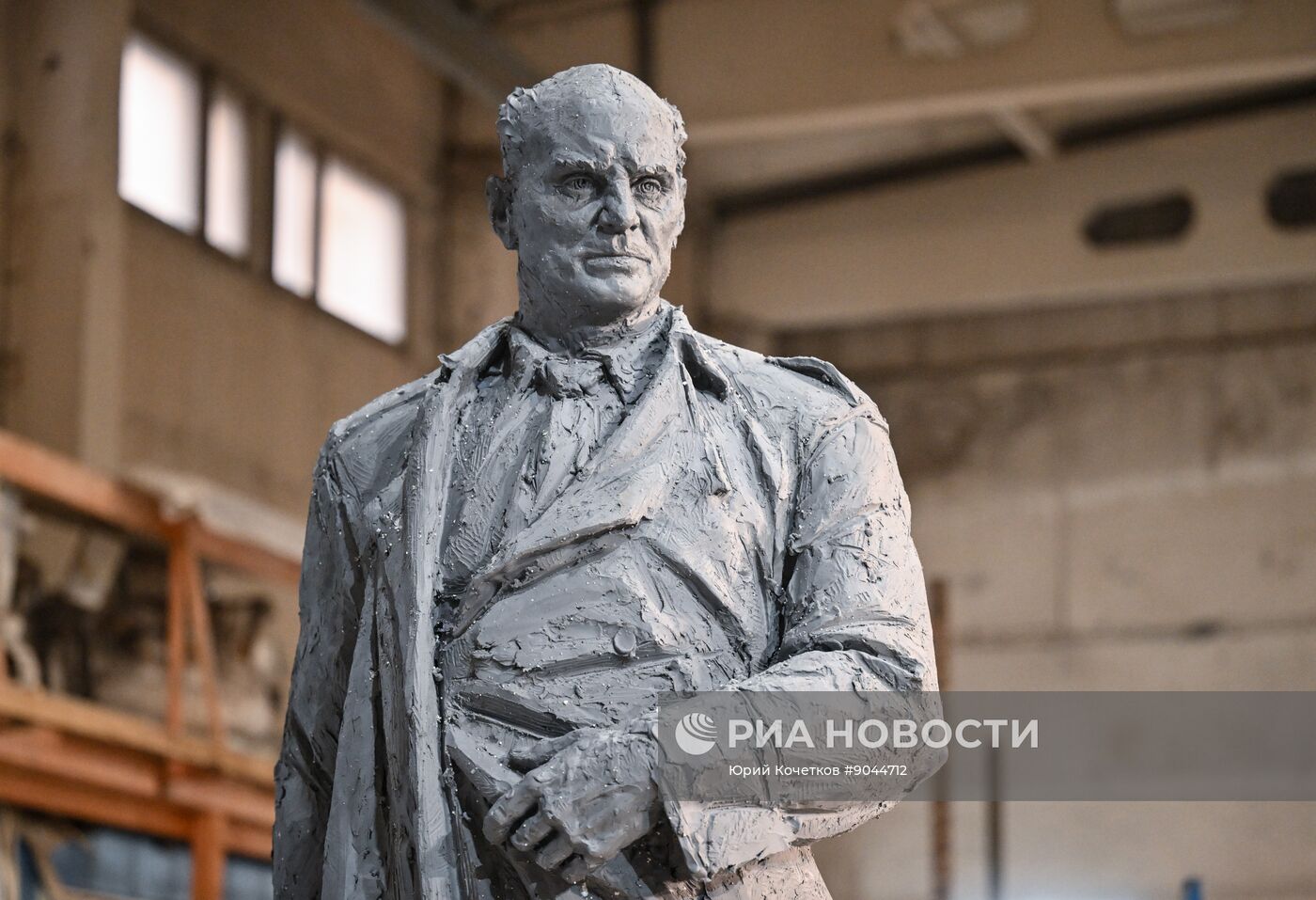 Создание памятника Герою России разведчику Алексею Ботяну в Москве