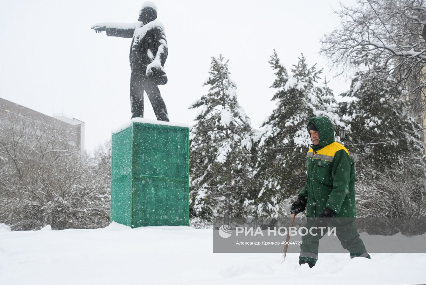 Снег в Новосибирске