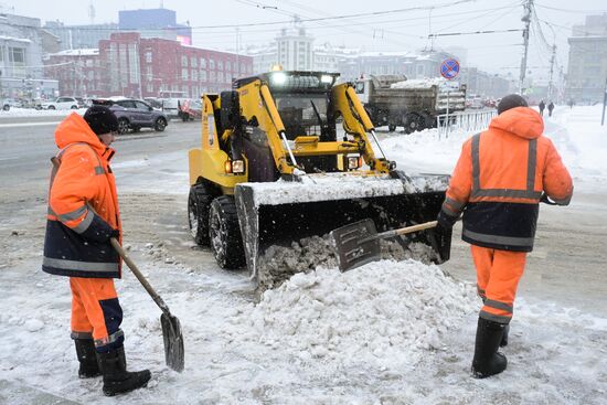 Снег в Новосибирске