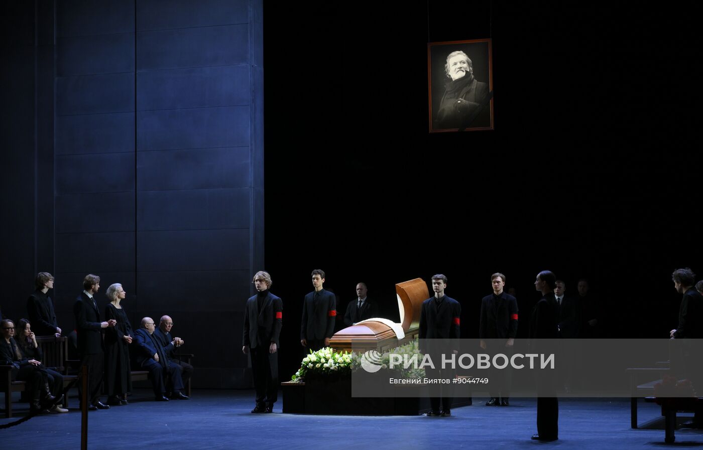 Прощание c народным артистом России Владимиром Симоновым