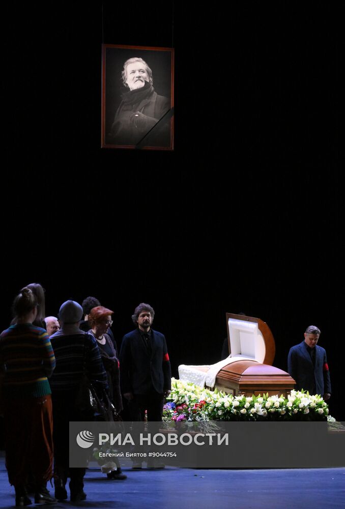 Прощание c народным артистом России Владимиром Симоновым