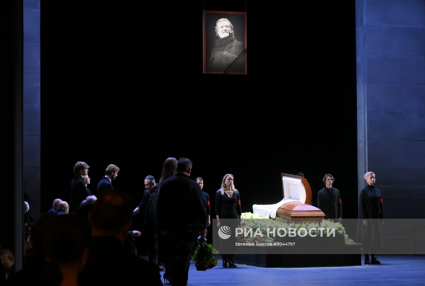 Прощание c народным артистом России Владимиром Симоновым