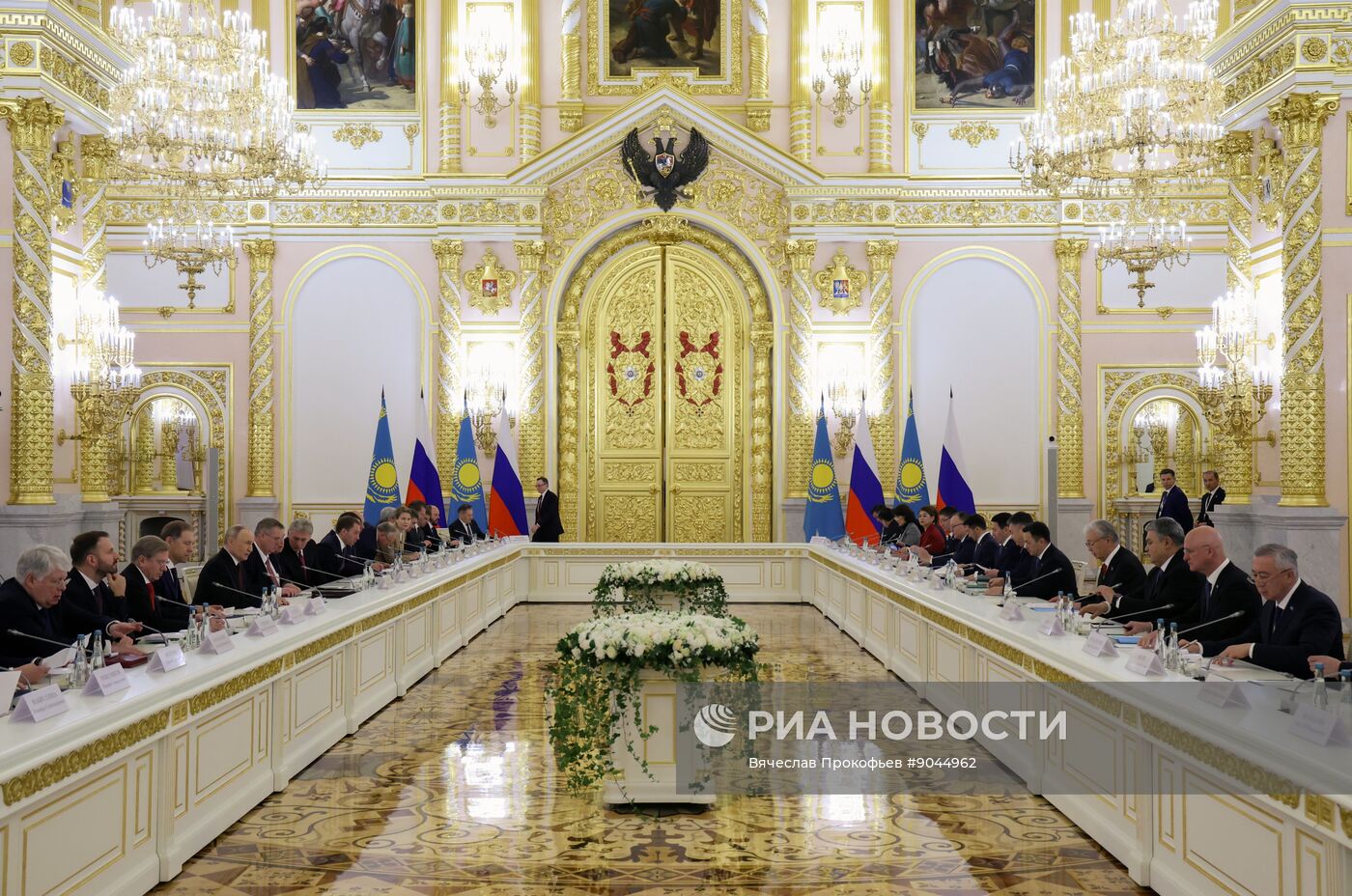 Переговоры президента Владимира Путина и президента Казахстана Касым-Жомарта Токаева
