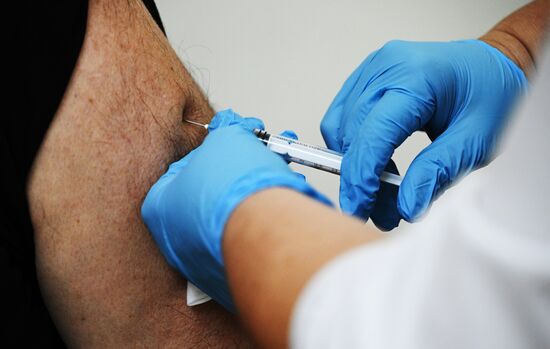 Ежегодная вакцинация в Крыму против гриппа