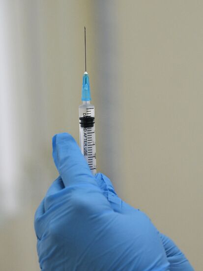 Ежегодная вакцинация в Крыму против гриппа