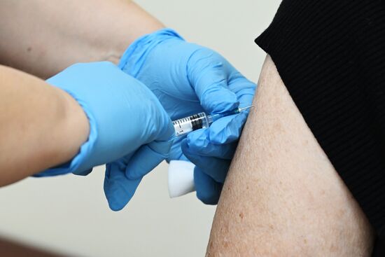 Ежегодная вакцинация в Крыму против гриппа