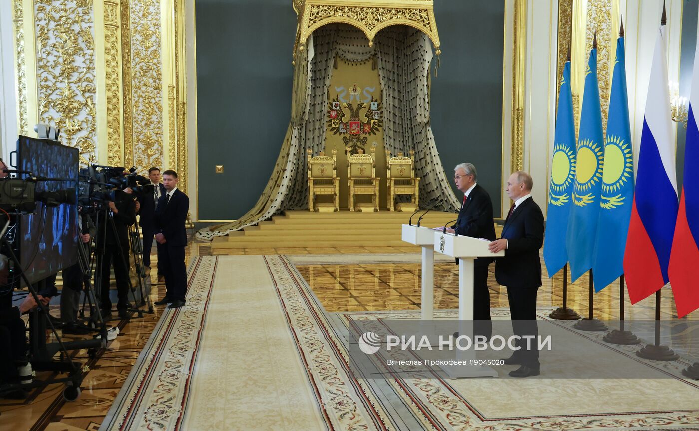 Переговоры президента Владимира Путина и президента Казахстана Касым-Жомарта Токаева