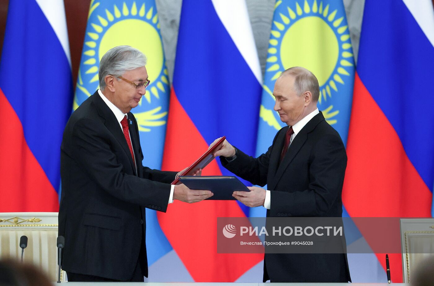 Переговоры президента Владимира Путина и президента Казахстана Касым-Жомарта Токаева