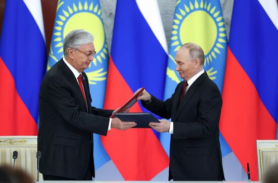 Переговоры президента Владимира Путина и президента Казахстана Касым-Жомарта Токаева