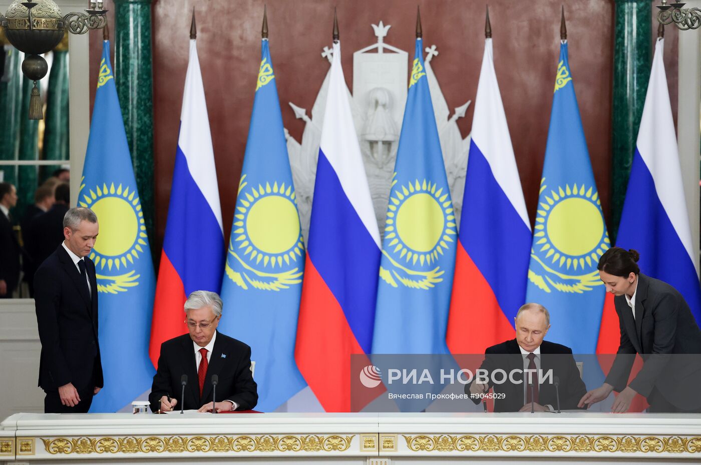 Переговоры президента Владимира Путина и президента Казахстана Касым-Жомарта Токаева