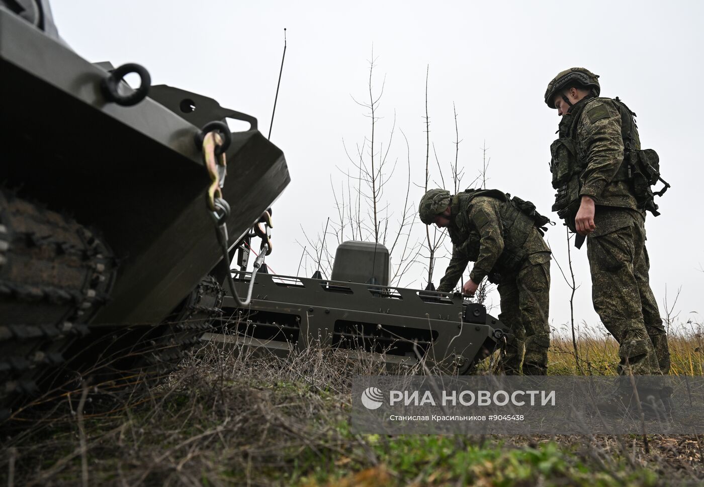 Подготовка операторов робототехнических комплексов "Курьер" войск РХБЗ группировки "Центр" 