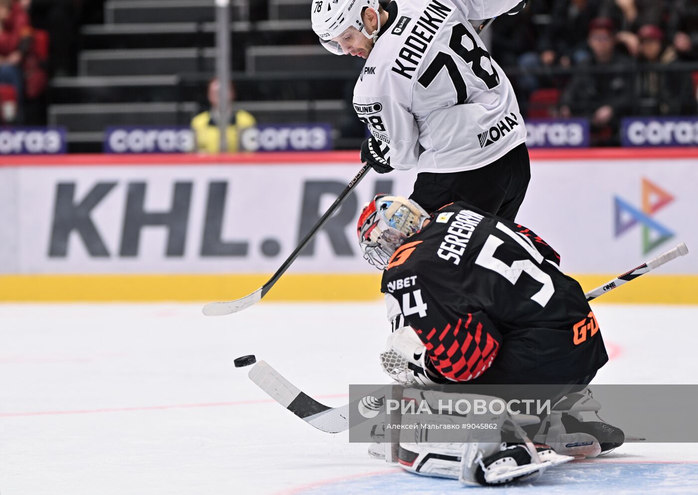 Хоккей. КХЛ. "Авангард" (Омск) - "Трактор" (Челябинск)