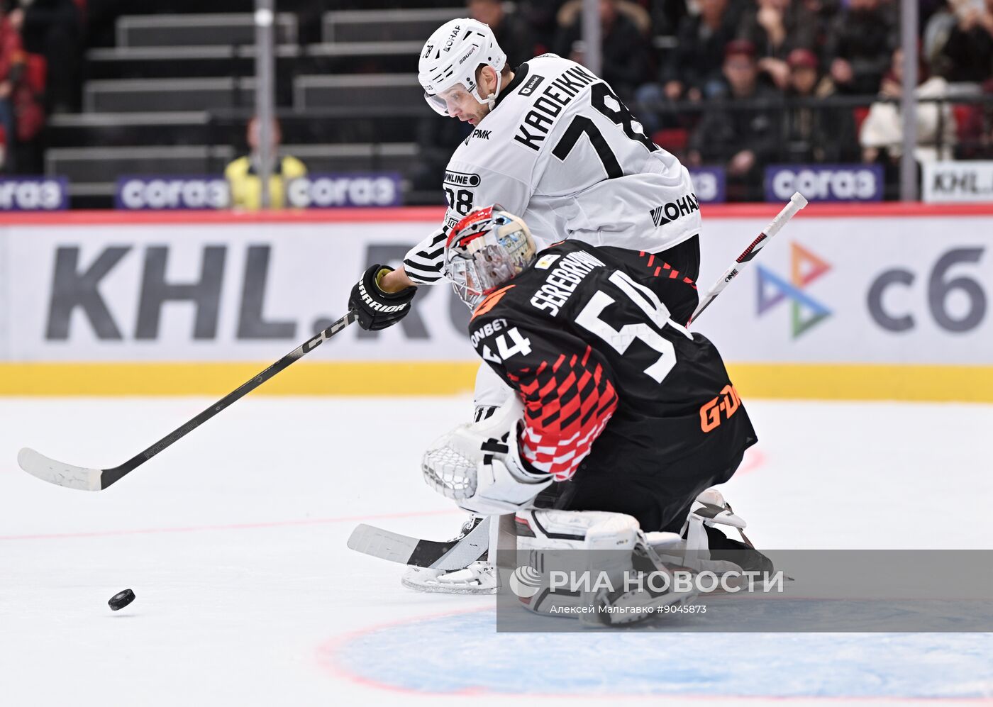 Хоккей. КХЛ. "Авангард" (Омск) - "Трактор" (Челябинск)