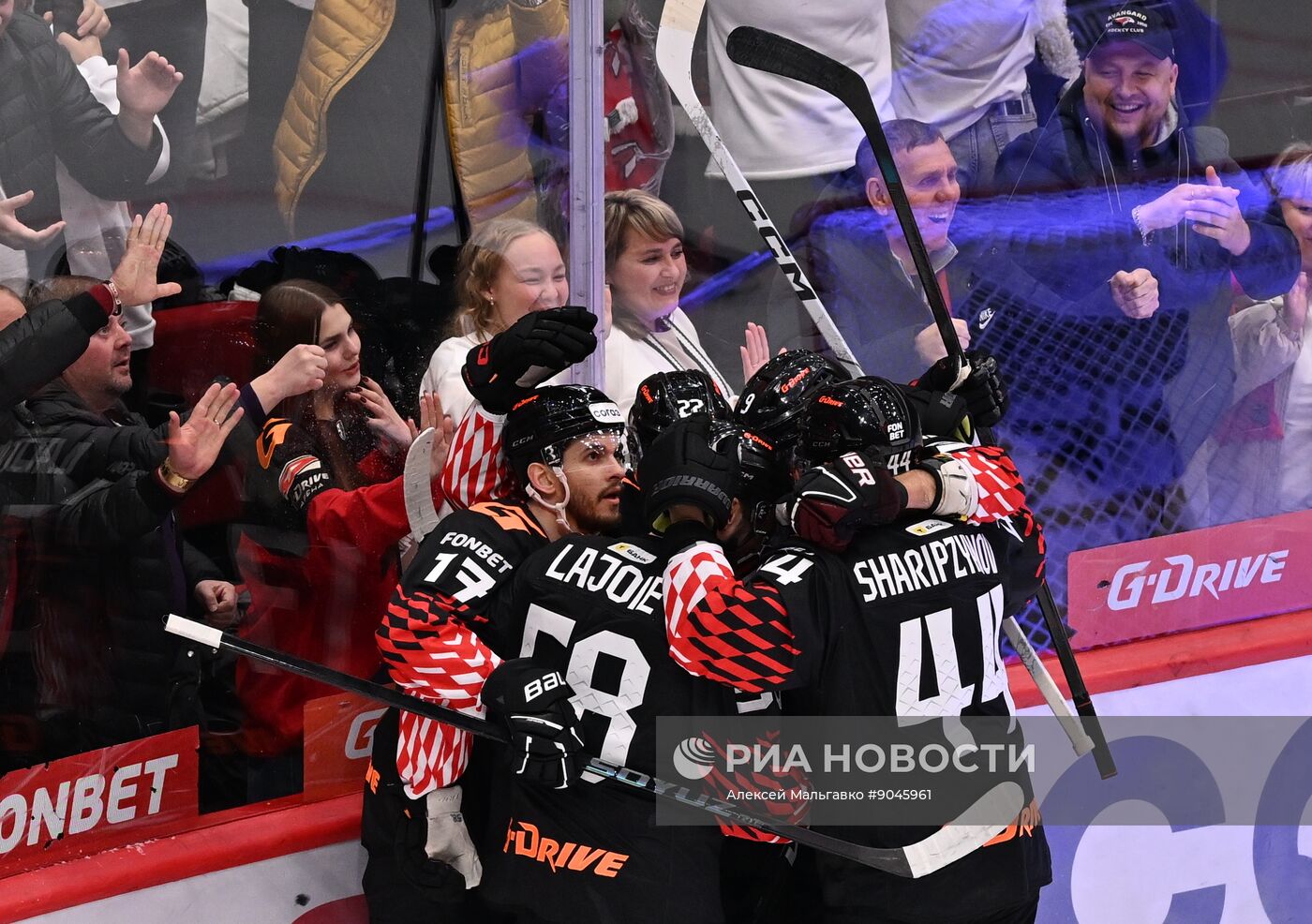 Хоккей. КХЛ. "Авангард" (Омск) - "Трактор" (Челябинск)