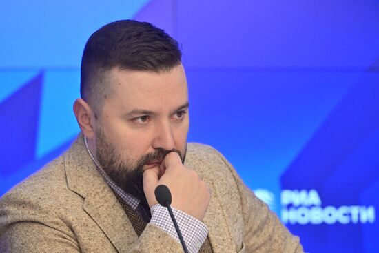 Круглый стол Экспертного института социальных исследований на тему: "Кризис доверия. Что случилось с западной демократией?"