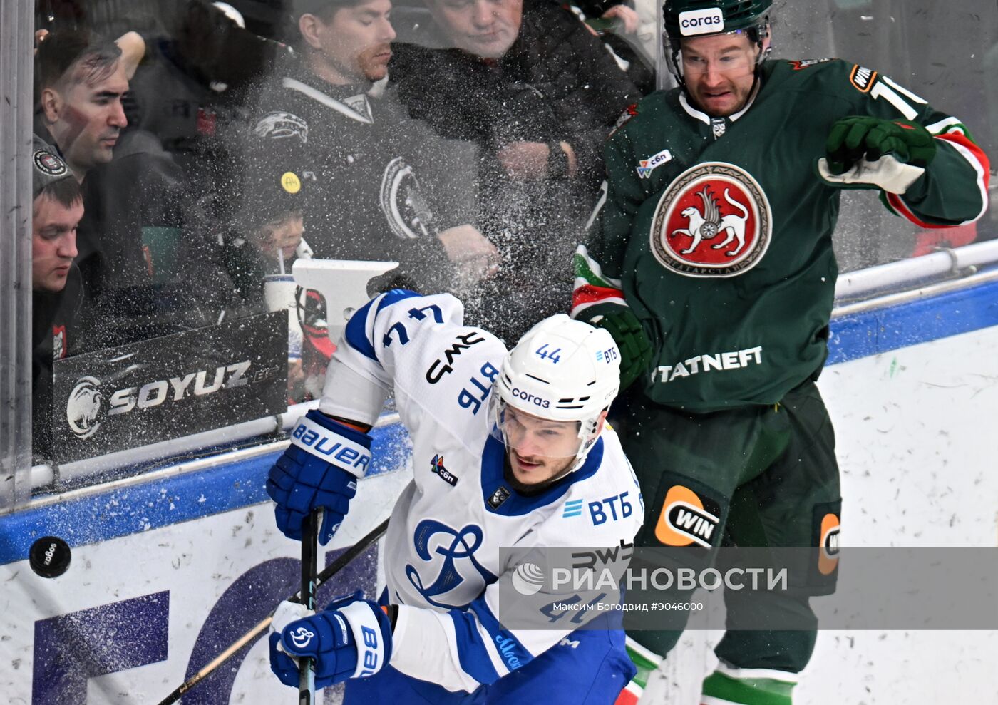 Хоккей. КХЛ. "Ак Барс" (Казань) - "Динамо М" (Москва)