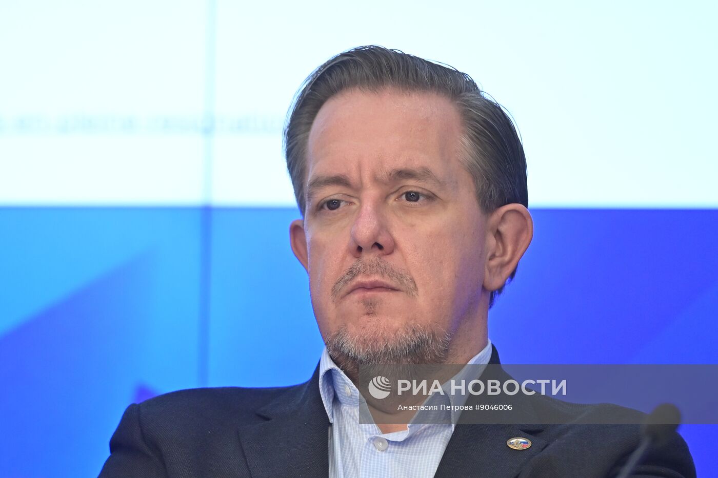 Круглый стол Экспертного института социальных исследований на тему: "Кризис доверия. Что случилось с западной демократией?"