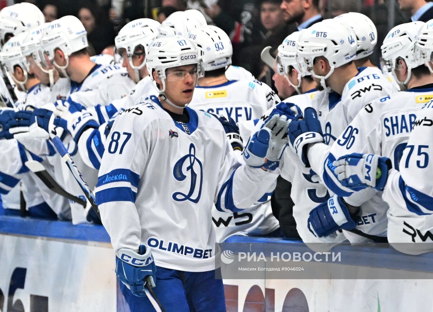 Хоккей. КХЛ. "Ак Барс" (Казань) - "Динамо М" (Москва)