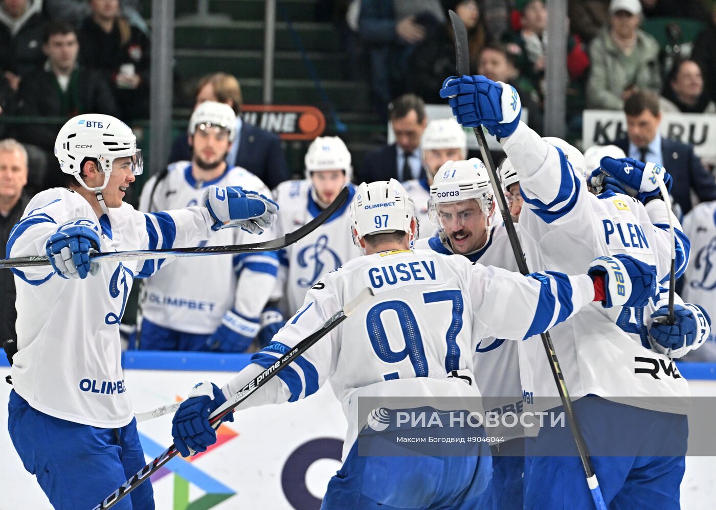 Хоккей. КХЛ. "Ак Барс" (Казань) - "Динамо М" (Москва)