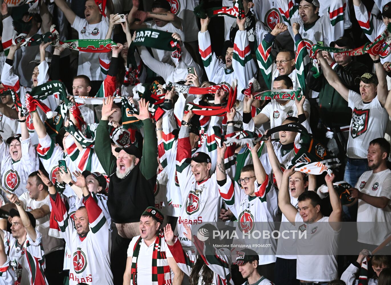 Хоккей. КХЛ. "Ак Барс" (Казань) - "Динамо М" (Москва)