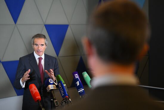 Встреча главы "Росатома" Алексея Лихачева и гендиректора МАГАТЭ Рафаэля Гросси