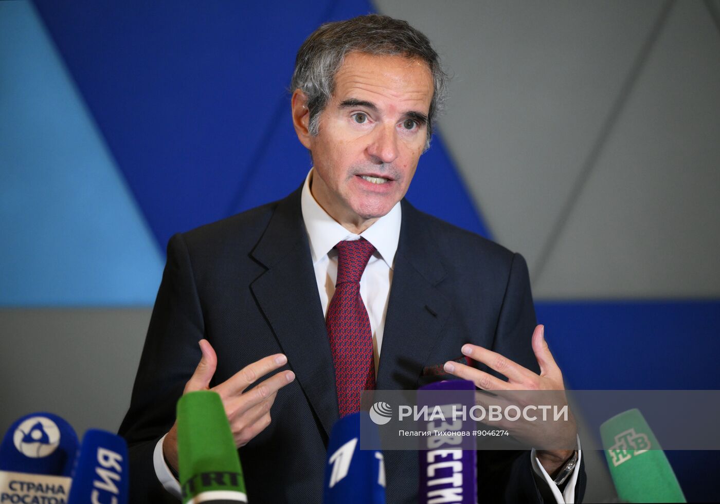 Встреча главы "Росатома" Алексея Лихачева и гендиректора МАГАТЭ Рафаэля Гросси