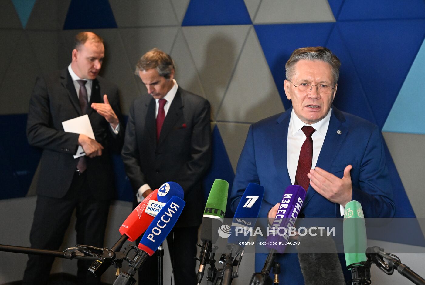 Встреча главы "Росатома" Алексея Лихачева и гендиректора МАГАТЭ Рафаэля Гросси