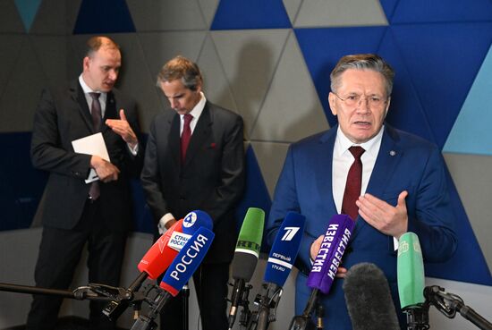 Встреча главы "Росатома" Алексея Лихачева и гендиректора МАГАТЭ Рафаэля Гросси