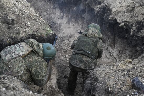 Боевое слаживание штурмовиков группировки "Запад"