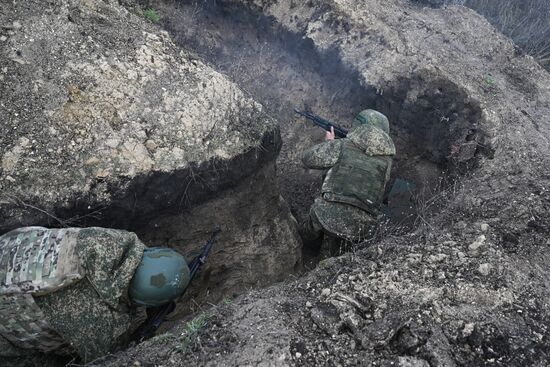 Боевое слаживание штурмовиков группировки "Запад"