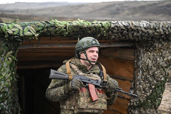 Боевое слаживание штурмовиков группировки "Запад"