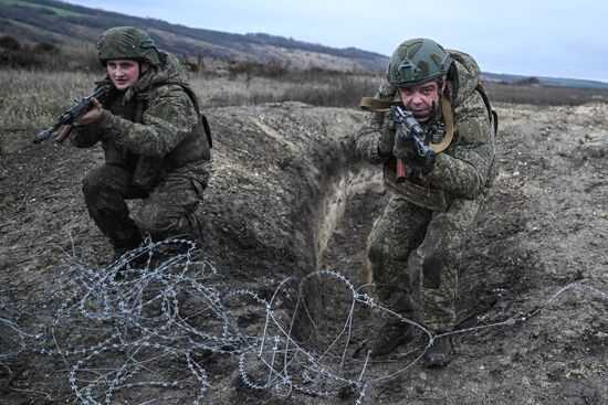 Боевое слаживание штурмовиков группировки "Запад"