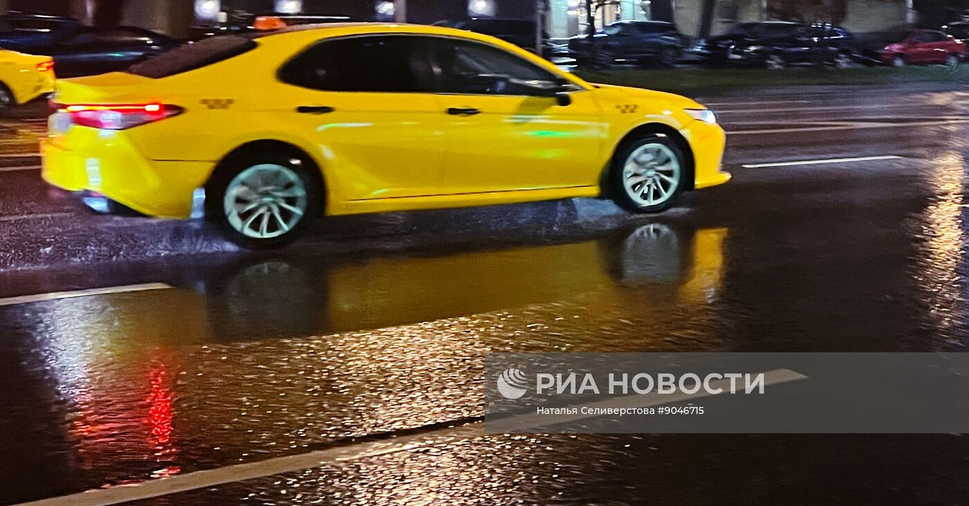 Дождь в Москве