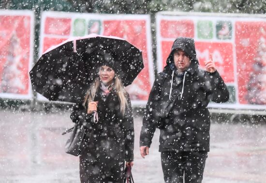 Первый снег в Москве и Санкт-Петербурге