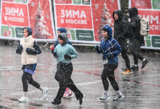 Первый снег в Москве и Санкт-Петербурге