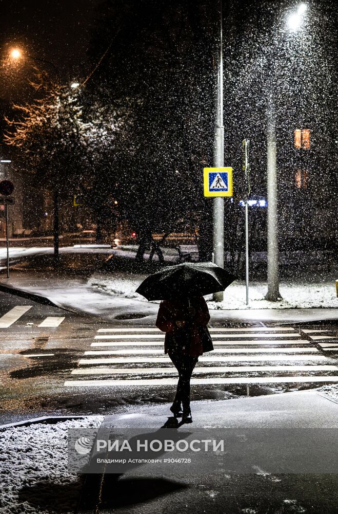 Первый снег в Москве и Санкт-Петербурге