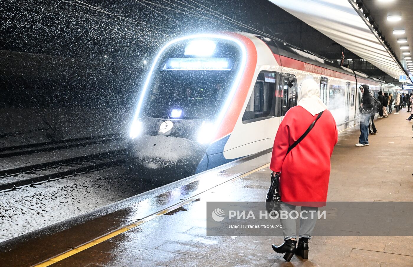 Первый снег в Москве и Санкт-Петербурге