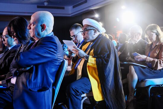 Международный симпозиум в формате "БРИКС - Европа"