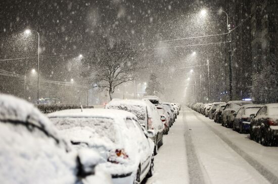Первый снег в Москве и Санкт-Петербурге