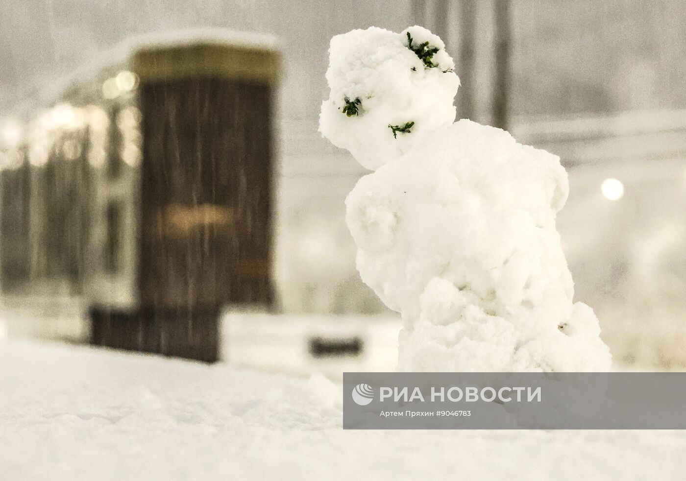 Первый снег в Москве и Санкт-Петербурге