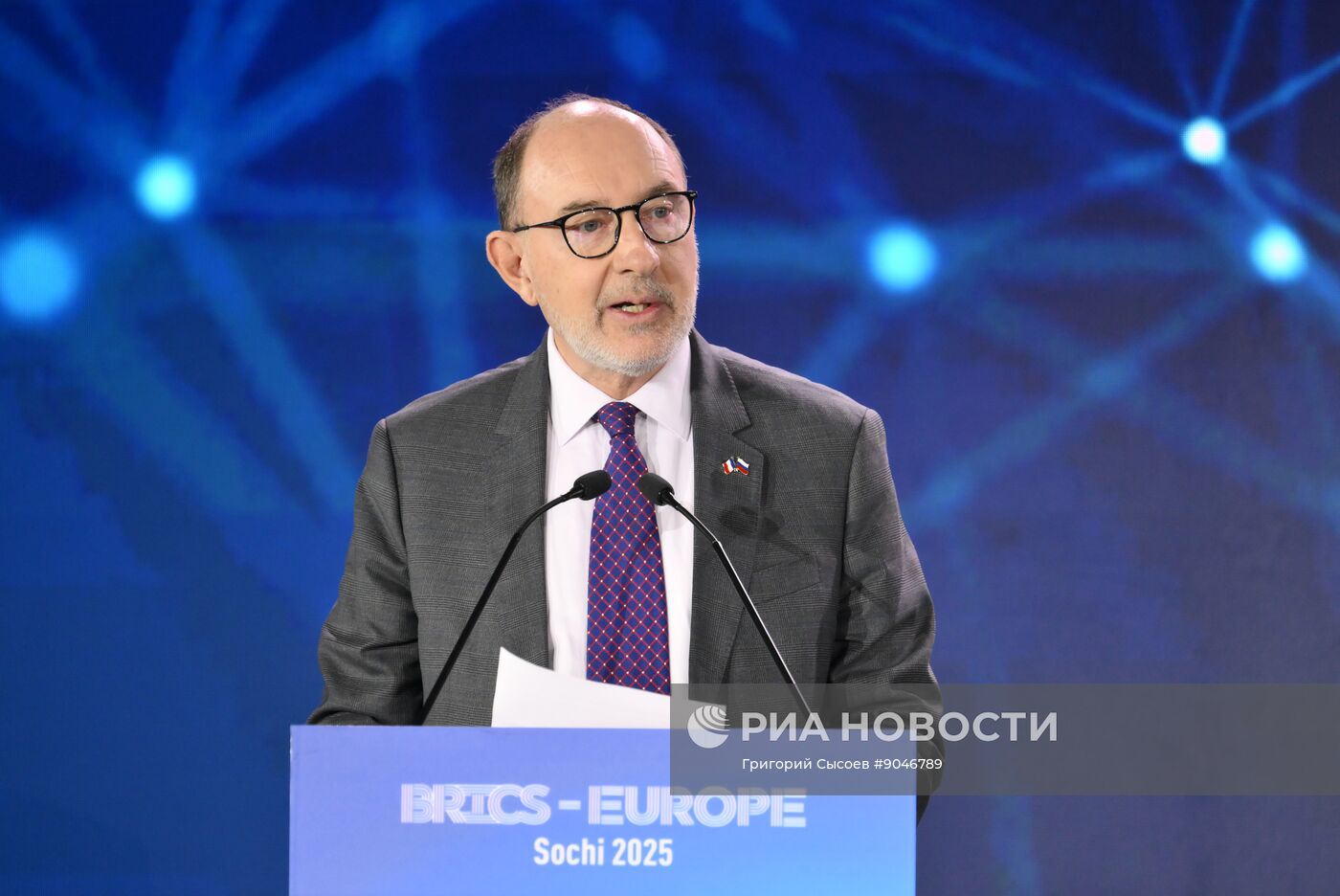 Международный симпозиум в формате "БРИКС - Европа"