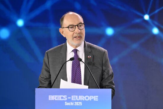 Международный симпозиум в формате "БРИКС - Европа"