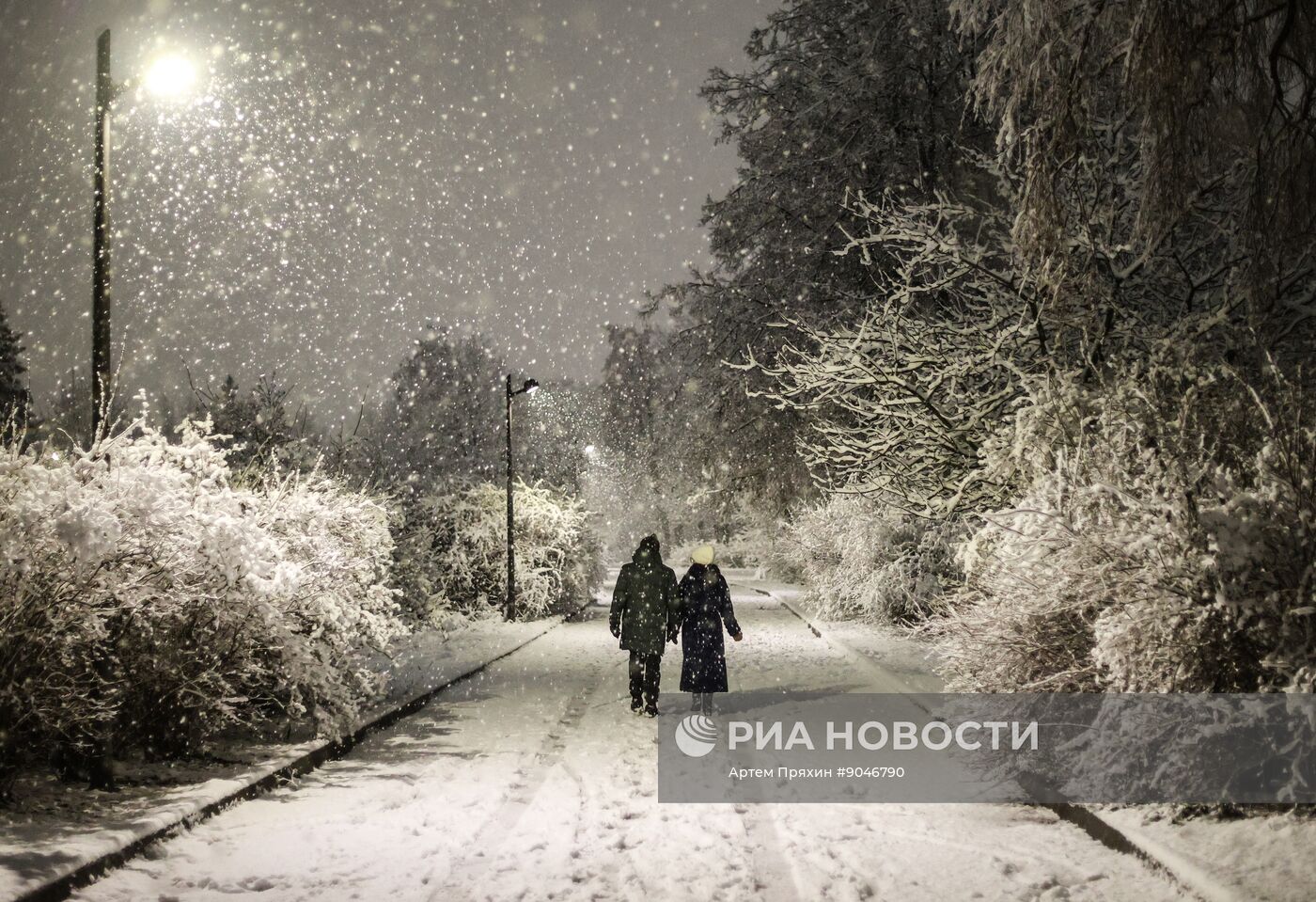 Первый снег в Москве и Санкт-Петербурге
