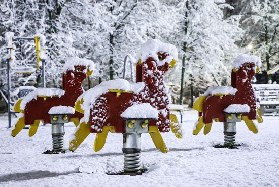 Первый снег в Москве и Санкт-Петербурге