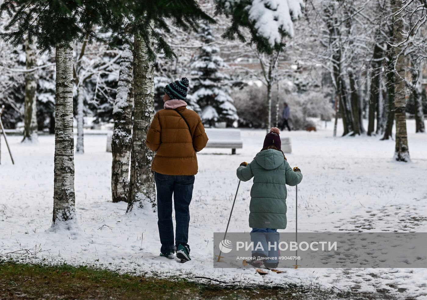 Первый снег в Москве и Санкт-Петербурге