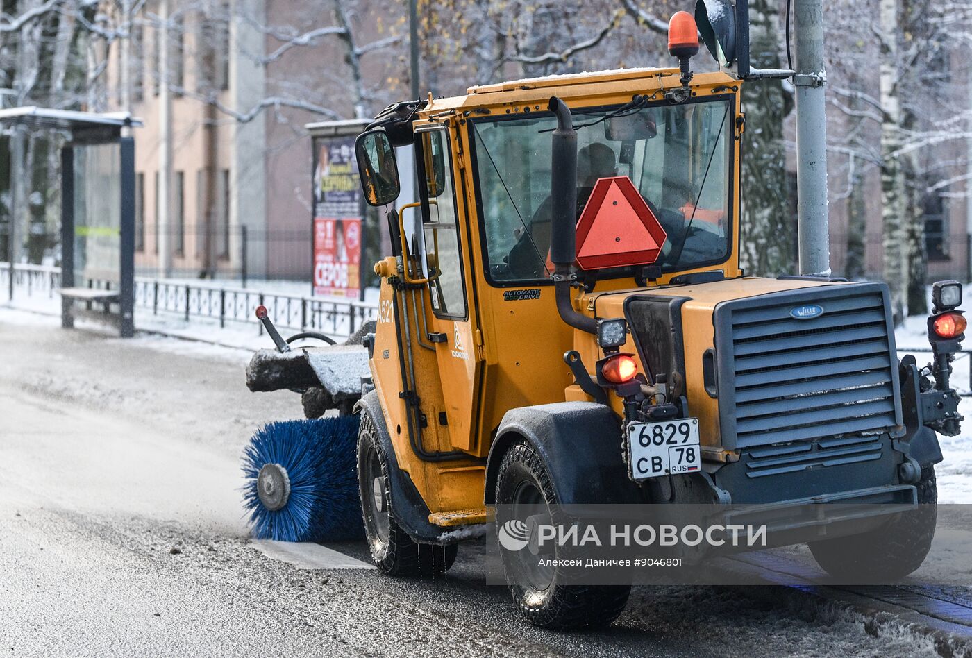 Первый снег в Москве и Санкт-Петербурге