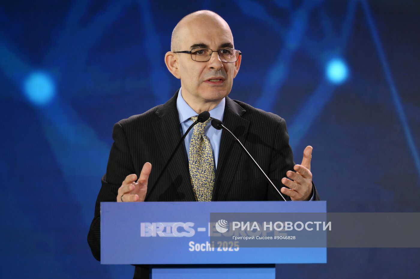 Международный симпозиум в формате "БРИКС - Европа"